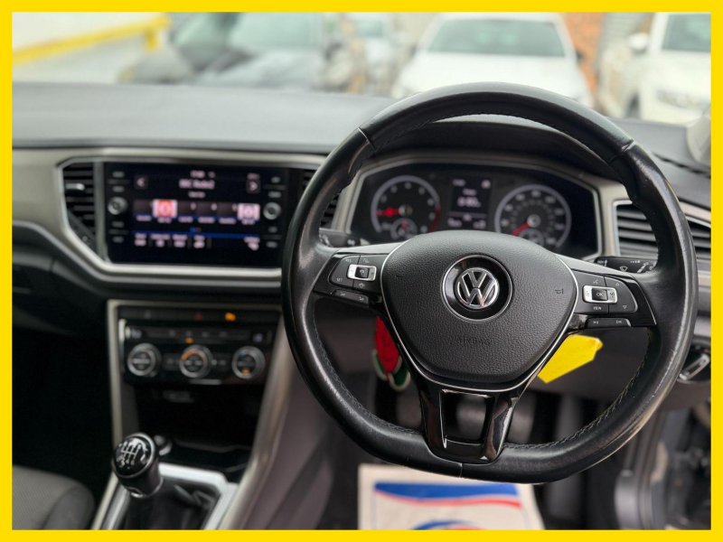 VOLKSWAGEN T-ROC