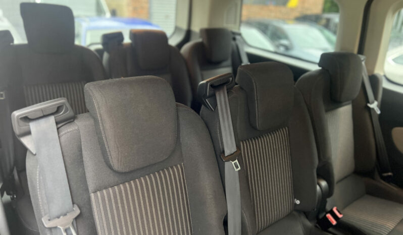 9 seats – 17 plate Ford Tourneo Custom 2.0 310 EcoBlue Zetec Euro 6 (s/s) 5dr full