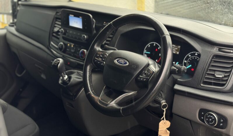 9 seats – 19 plate Ford Tourneo Custom 2.0 320 EcoBlue Zetec L2 Euro 6 (s/s) 5dr full